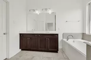 6710 Coral Hollow Dr, Baytown, TX 77521 - Photo 8