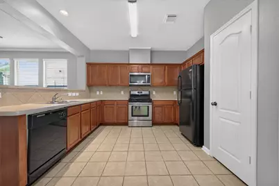 8126 Montague Manor Lane, Houston, TX 77072 - Photo 16