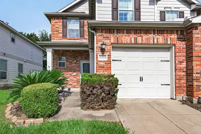 8126 Montague Manor Lane, Houston, TX 77072 - Photo 6