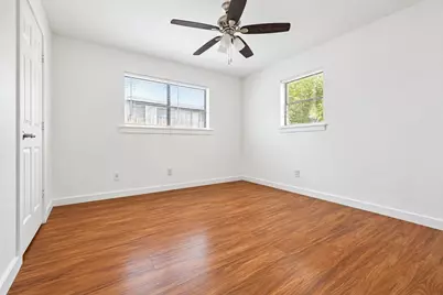 4210 1/2 Delhi Street, Houston, TX 77022 - Photo 8