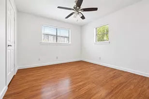 4210 1/2 Delhi St, Houston, TX 77022 - Photo 8