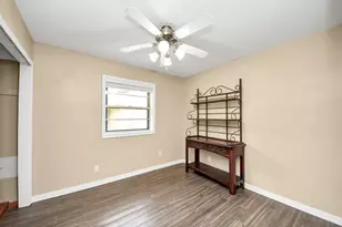 901 Alyse St, Deer Park, TX 77536 - Photo 24