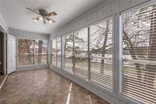 9 Lakeview Manor, Huntsville, TX 77340 - Photo 26