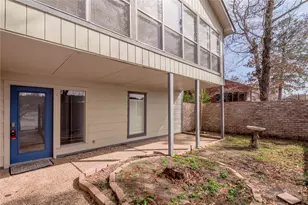 9 Lakeview Manor, Huntsville, TX 77340 - Photo 6