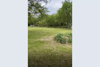 2702 Lake Road, La Marque, TX 77568 - Photo 4