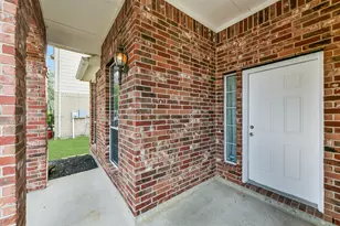 409 Abbey Ln, League City, TX 77573 - Photo 2