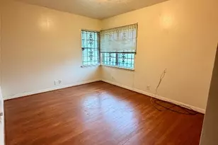 6211 Schevers St, Houston, TX 77087 - Photo 8