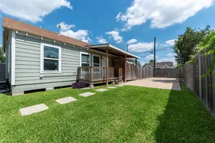 1121 Panama St, Houston, TX 77009 - Photo 2