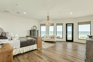 19219 Shores Dr, Galveston, TX 77554 - Photo 26