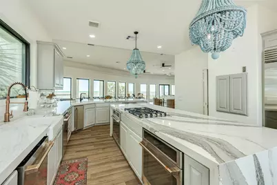 19219 Shores Drive, Galveston, TX 77554 - Photo 20