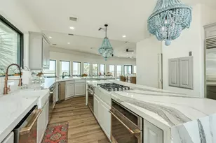 19219 Shores Dr, Galveston, TX 77554 - Photo 20