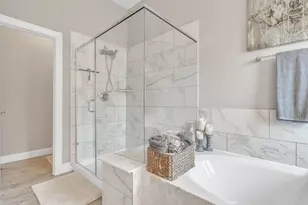 1541 N Blue Bonnet Ln, Angleton, TX 77515 - Photo 20