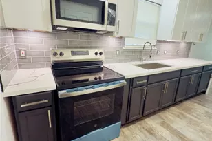 11915 Greenmesa Dr, Houston, TX 77044 - Photo 8