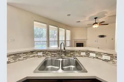 90 N Creekmist Place, The Woodlands, TX 77385 - Photo 20