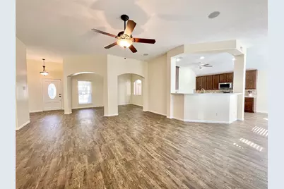 90 N Creekmist Place, The Woodlands, TX 77385 - Photo 14