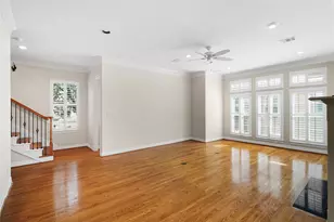 2150 Bancroft St, Houston, TX 77027 - Photo 4