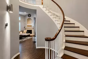 15 Oakmont Ct, Jersey Village, TX 77064 - Photo 2