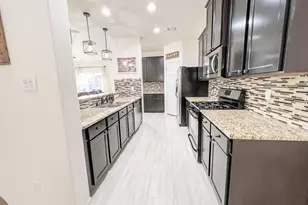 13106 Lucy Grove Ln, Houston, TX 77044 - Photo 6