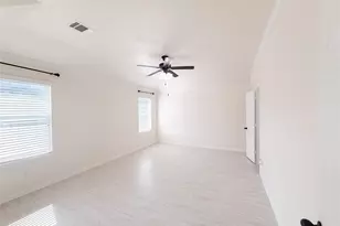 13106 Lucy Grove Ln, Houston, TX 77044 - Photo 14
