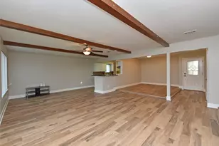 11311 Brighton Ln, Meadows Place, TX 77477 - Photo 10
