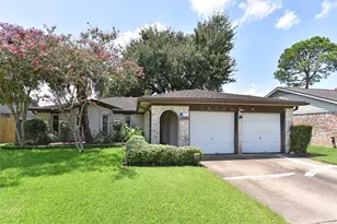 11311 Brighton Ln, Meadows Place, TX 77477 - Photo 2