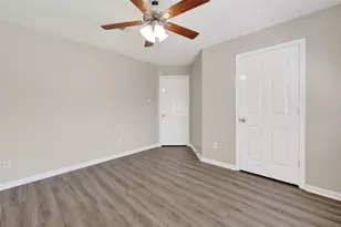 11735 Alief Clodine Rd, Houston, TX 77072 - Photo 18