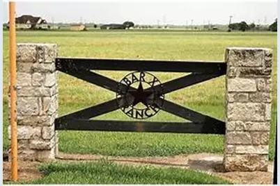 336 Wagon Wheel Trail, Angleton, TX 77515 - Photo 2