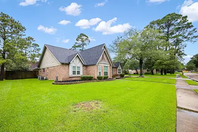 4803 Gulfway Drive, Baytown, TX 77521 - Photo 2