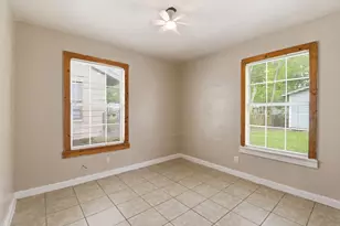609 Jennings St, Texas City, TX 77590 - Photo 16