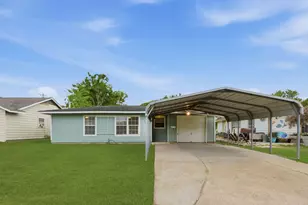 609 Jennings St, Texas City, TX 77590 - Photo 1