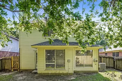 8710 High Mountain Drive, Houston, TX 77088 - Photo 16