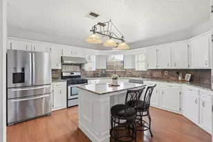 614 Tallow Dr, Conroe, TX 77385 - Photo 4
