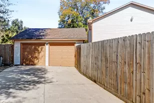 614 Tallow Dr, Conroe, TX 77385 - Photo 34