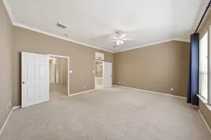 2110 Gillette St, Houston, TX 77006 - Photo 14