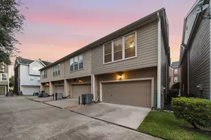 2110 Gillette St, Houston, TX 77006 - Photo 8