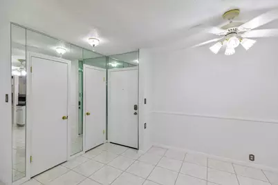 2601 Bellefontaine Street #C104, Houston, TX 77025 - Photo 10