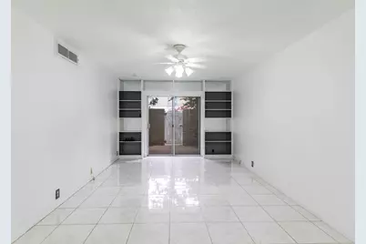 2601 Bellefontaine Street #C104, Houston, TX 77025 - Photo 8