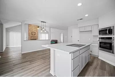 6522 Grandvale Drive, Houston, TX 77072 - Photo 12