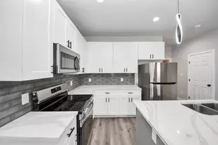 19104 Sears Dr, Houston, TX 77338 - Photo 10