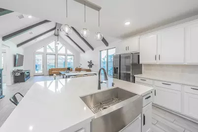 5302 Egret Gable Court, Fulshear, TX 77441 - Photo 2