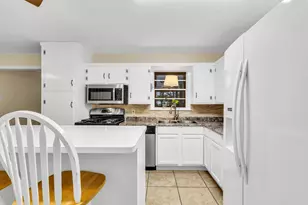 8515 Frazier Dr, Beaumont, TX 77707 - Photo 6