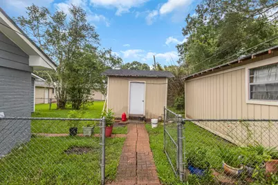 8515 Frazier Drive, Beaumont, TX 77707 - Photo 24