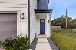 13131 Perennial Spgs Dr, Houston, TX 77048 - Photo 2