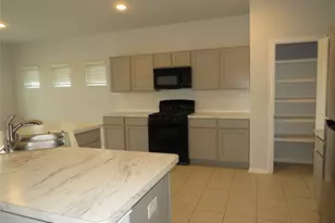 4707 Painted Bunting Ln, Baytown, TX 77521 - Photo 6