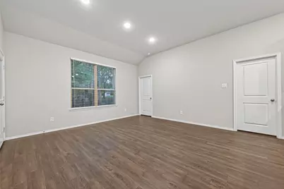 15195 Conroe Heights Lane, Willis, TX 77318 - Photo 10