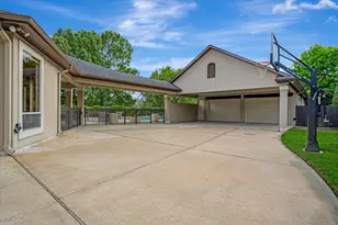 15106 Bronze Bay Ct, Houston, TX 77059 - Photo 12