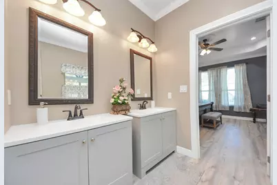 213 Newman Court, Conroe, TX 77303 - Photo 22