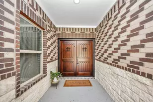 213 Newman Ct, Conroe, TX 77303 - Photo 4