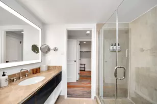 1300 Lamar St, Houston, TX 77010 - Photo 28