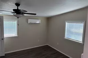 726 4th St, San Leon, TX 77539 - Photo 10